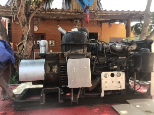 ขายด่วน เครื่องปั่นไฟ 5โล พร้อมปั้นน้ำ 4นิ้ว เครื่อง Isuzu85 แรง สภาพสวยพร้อมใช้งาน เพียง 45000 บาท ไม่รวมแบตเตอรี่ คับ