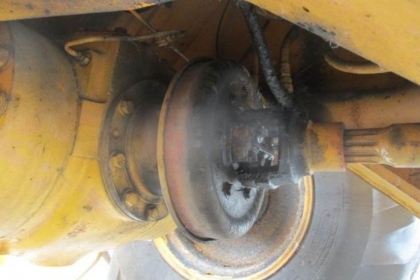 ขายรถตักล้อยาง KOMATSU 515 (สภาพดี) ขายรถตักล้อยาง KOMATSU 515 (สภาพดี)