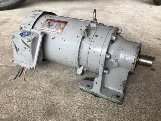 ขายมอเตอร์เกียร์ Cycro drive Mitsubishi 2HP. 380V อัตราทด 1:11 เพลาออกประมาณ 130 รอบต่อนาที สภาพสวยมากเดิมๆ วิ่งนิ่ม พร้อมใช้งาน