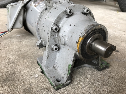 ขายมอเตอร์เกียร์ Cycro drive Mitsubishi 2HP. 380V อัตราทด 1:11 เพลาออกประมาณ 130 รอบต่อนาที สภาพสวยมากเดิมๆ วิ่งนิ่ม พร้อมใช้งาน