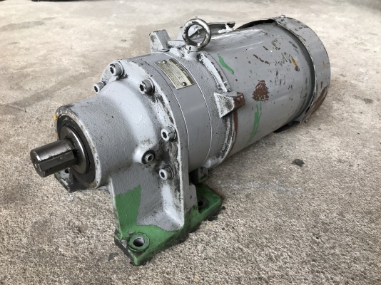 ขายมอเตอร์เกียร์ Cycro drive Mitsubishi 2HP. 380V อัตราทด 1:11 เพลาออกประมาณ 130 รอบต่อนาที สภาพสวยมากเดิมๆ วิ่งนิ่ม พร้อมใช้งาน