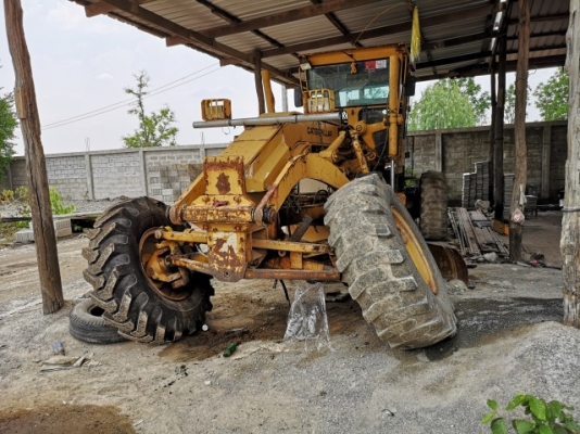 ขายเครื่องจักรหลายรายการ  แนะนำลูกค้ามีค่าคอมพ์ให้ครับ