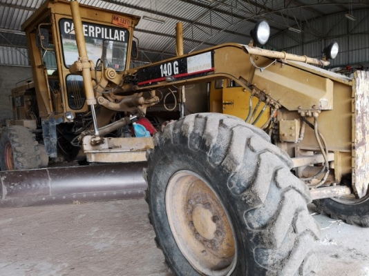 ขายเครื่องจักรหลายรายการ  แนะนำลูกค้ามีค่าคอมพ์ให้ครับ