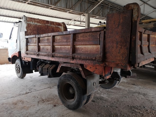 ขายเครื่องจักรหลายรายการ  แนะนำลูกค้ามีค่าคอมพ์ให้ครับ