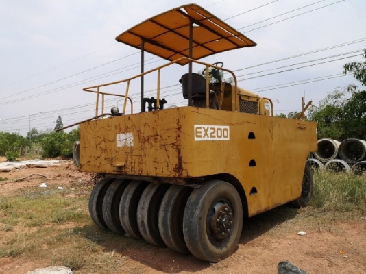 ขายเครื่องจักรหลายรายการ  แนะนำลูกค้ามีค่าคอมพ์ให้ครับ