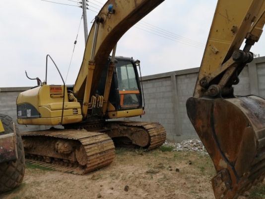 ขายเครื่องจักรหลายรายการ  แนะนำลูกค้ามีค่าคอมพ์ให้ครับ