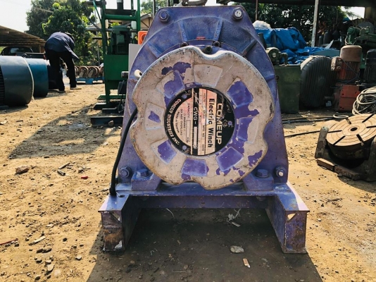 รอกกว้านสลิงไฟฟ้า COMEUP รุ่น CWG-30750 ยก 2200 kg มอเตอร์ 7.5 HP 380V สภาพสวยพร้อมใช้ รอกกว้านสลิงไฟฟ้า COMEUP รุ่น CWG-30750 ยก 2200 kg มอเตอร์ 7.5 HP 380V สภาพสวยพร้อมใช้