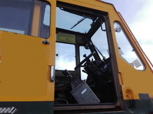 ขายด่วน รถเครน TADANO TR 250M-5 (25 ตัน) พร้อมทะเบียน เจ้าของขายเอง