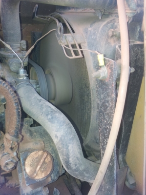 รถแบคโครสภาพดีพร้อมใช้งานโทร0972122957