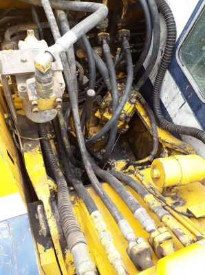 KOMATSU PC 100-3 KOMATSU PC 100-3