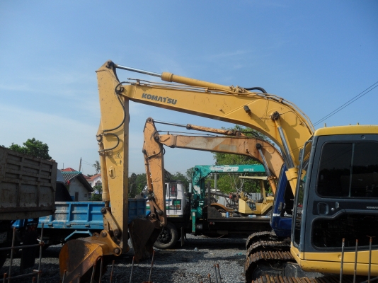 PC130-6 KOMATSU ราคา1,050,000บาท แอร์เย็น ช่วงล่างใหม่,มีไลน์ไปปิ้ง สนใจโทรหาที่เบอร์ 081-989-1989 หรั่งครับ