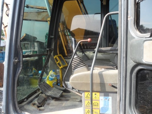 PC130-6 KOMATSU ราคา1,050,000บาท แอร์เย็น ช่วงล่างใหม่,มีไลน์ไปปิ้ง สนใจโทรหาที่เบอร์ 081-989-1989 หรั่งครับ