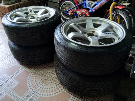 ขายแม๊กขอบ17นิ้วพร้อมยาง สภาพสวยพร้อมใช้