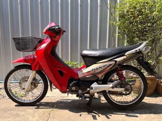 Honda wave 125S สีแดงดำ