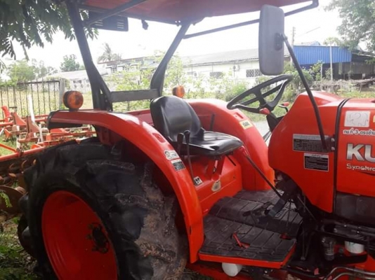 ขายรถไถ KUBOTA L4708 รถพร้อมใช้งาน สีเดิม เครื่องดี ราคาคุยกันได้ครับ อุปกรณ์ ใบดันหน้าผานหลัง
