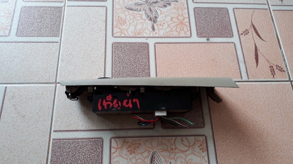 สวิทช์กดกระจกประตูไฟฟ้าด้านหน้าข้างขวา NISSAN TEANA แท้