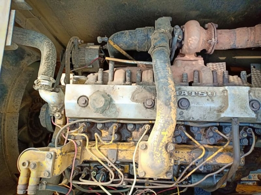 KOMATSU PC 200-5 KOMATSU PC 200-5