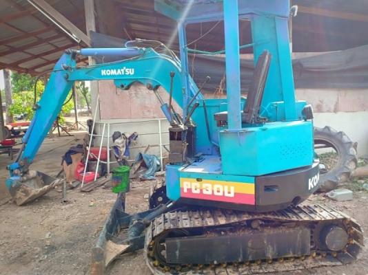 KOMATSU PC 28UU KOMATSU PC 28UU