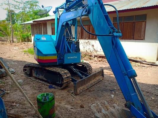 KOMATSU PC 28UU KOMATSU PC 28UU