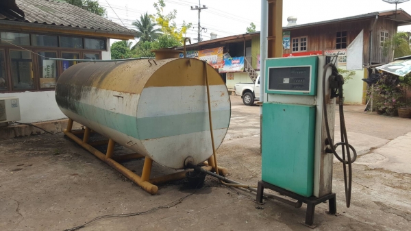 ขาย ถังน้ำมัน 10,000 ลิตร พร้อมมิเตอร์หัวจ่าย