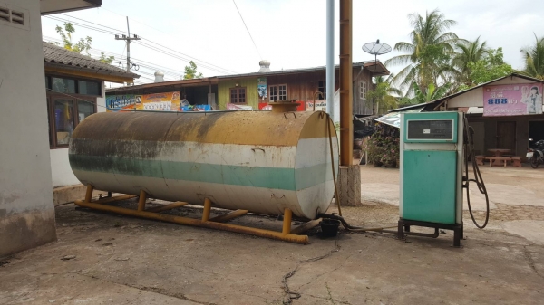 ขาย ถังน้ำมัน 10,000 ลิตร พร้อมมิเตอร์หัวจ่าย