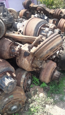 เฟืองท้ายรถใหญ่คละรุ่น สอบถามได้