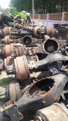 เฟืองท้ายรถใหญ่คละรุ่น สอบถามได้