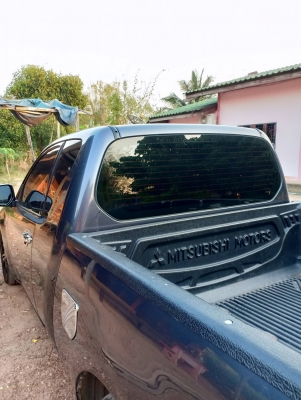 ตัดแบ่งขายฟิล์ม ดำเซลามิก ยี้ห้อFeel-kool กันร้อน82\%