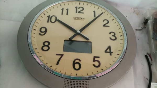ราคา 470 บ. ส่งฟรีถึงบ้าน โทร 083-2000058 LINE ID: line832923 นาฬิกาแขวนผนังยี่ห้อ CITIZEN