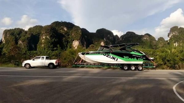 ***บริการลากเรือ ทุกชนิด ขนส่งเรือทุกชนิด** บริการลากเจ็ทสกี รถลากเทเลอร์เรือ บริการลากรถ ยกรถทุกชนิ
