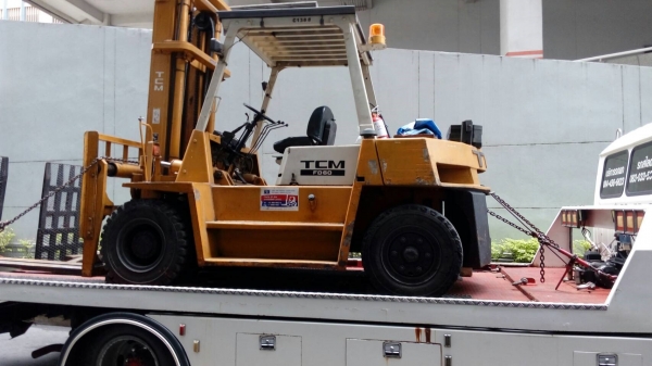 ****บริการขนส่งขนย้าย รถโฟร์คลิฟท์Forklift****ขนส่งขนย้ายรถตัก รถขุด รถทุกชนิด