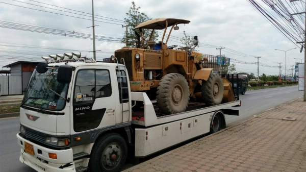 ****บริการขนส่งขนย้าย รถโฟร์คลิฟท์Forklift****ขนส่งขนย้ายรถตัก รถขุด รถทุกชนิด