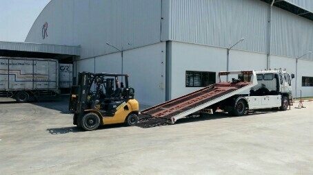 ****บริการขนส่งขนย้าย รถโฟร์คลิฟท์Forklift****ขนส่งขนย้ายรถตัก รถขุด รถทุกชนิด
