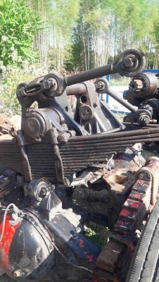 เพลาแท่น ISUZU ROCKY 240 สภาพสวย ตัดจากรถ