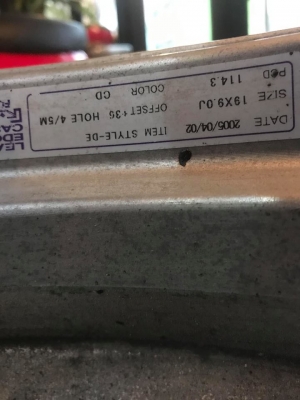 ขายล้อ RASY japan แท้ 19 AX วันี้ 12500 ใครพร้อมก่อนเอาไป 0618982361