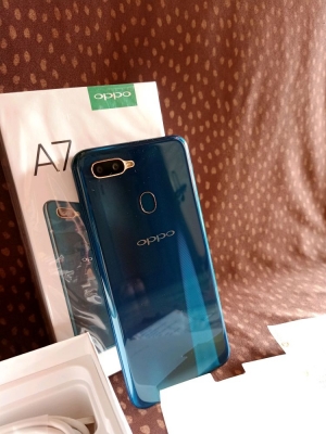 Oppo A7 สภาพสวย ครบกล่อง ประกันหมดปี 2/63