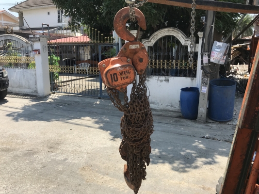 ( เหลือ 1ตัวครับ )ขายรอกโซ่มือสาว Vital 10ton. Made in Japan สภาพสวยใหม่มาก โซ่สวยๆ พร้อมใช้งาน มี 2ตัว ราคาตัวละ 12,500 บาท