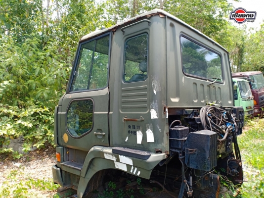 หัวเก๋ง Nissan หัวปี๊บ 3 ใบปัดรุ่นเก่า