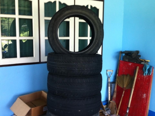 ขายยาง 205-55-16 ยางปี3210สภาพดี4เส้นไช้ได้3เส้นรั่ว1เส้น ขายยาง 205-55-16 ยางปี3210สภาพดี4เส้นไช้ได้3เส้นรั่ว1เส้น