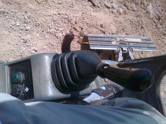 ขานด่วน..รถแบคโฮ KOBELCO SK200 M5 SUPER เลขไมล์ทำงาน 2,2xx ชั่วโมง รถสวยทั้งคัน ระบบไฟฟ้าทำงานดี ครบ มีทะเบียนครบ.