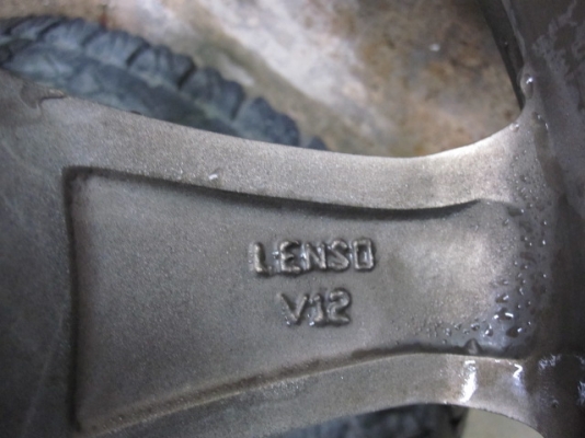 แม็กลาย TE37ขอบ 17 พร้อมยาง YOKOHAMA 265/65/17