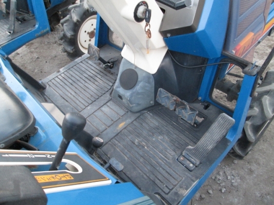 รหัส:13001119รถพรวนดินนั่งขับเครื่องยนต์ดีเซลK3C-18495ขนาด15PS.สภาพสวยประหยัดน้ำมันwww.nihonmono.com