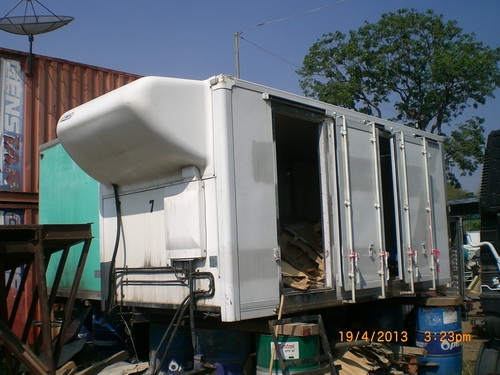 ตู้เปียก พร้อมเครื่องทำความเย็น หนาแข็งแรง เก่านอก