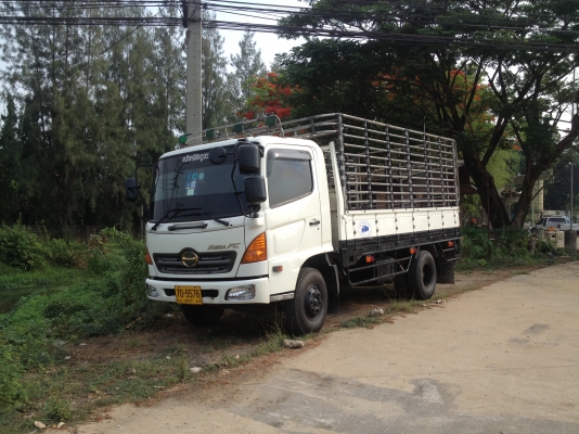 HINO MEGA  FC 150 hp กระบะคาร์โก้คอกเหล็กยาว 4.30 m รถสวยพร้อมใช้งาน