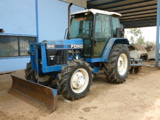 แสงฟ้าเต้นรถ///จำหน่ายรถไถ FORD-6640 ฮอนแลน พร้อมเล่มทะเบียน แสงฟ้าเต้นรถ///จำหน่ายรถไถ FORD-6640 ฮอนแลน พร้อมเล่มทะเบียน