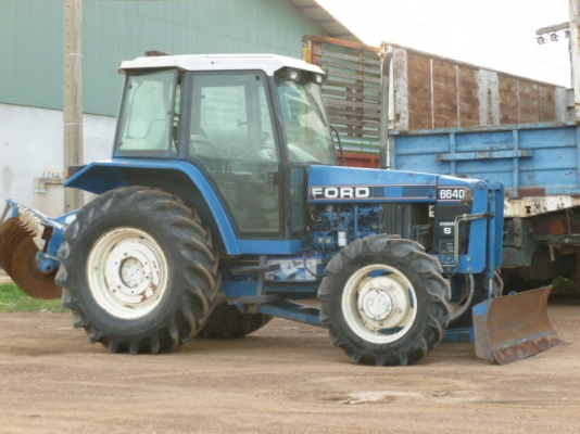 แสงฟ้าเต้นรถ///จำหน่ายรถไถ FORD-6640 ฮอนแลน พร้อมเล่มทะเบียน แสงฟ้าเต้นรถ///จำหน่ายรถไถ FORD-6640 ฮอนแลน พร้อมเล่มทะเบียน