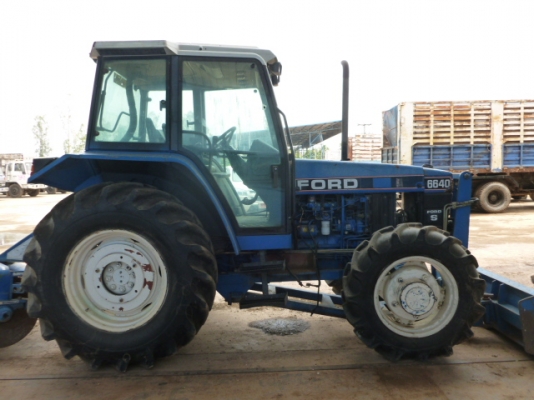 แสงฟ้าเต้นรถ///จำหน่ายรถไถ FORD-6640 ฮอนแลน พร้อมเล่มทะเบียน