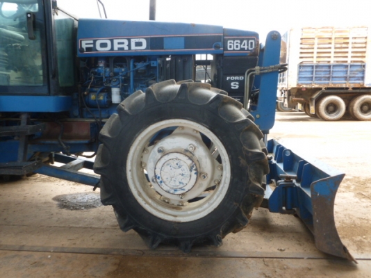 แสงฟ้าเต้นรถ///จำหน่ายรถไถ FORD-6640 ฮอนแลน พร้อมเล่มทะเบียน แสงฟ้าเต้นรถ///จำหน่ายรถไถ FORD-6640 ฮอนแลน พร้อมเล่มทะเบียน