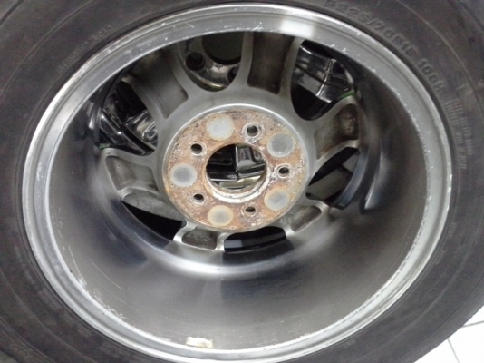 ขายล้อแม็กซ์ขอบ15-5 รู114+ยาง (ขายแล้วครับ)