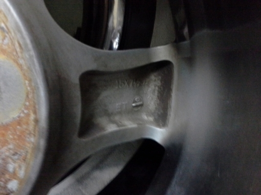 ขายล้อแม็กซ์ขอบ15-5 รู114+ยาง (ขายแล้วครับ)